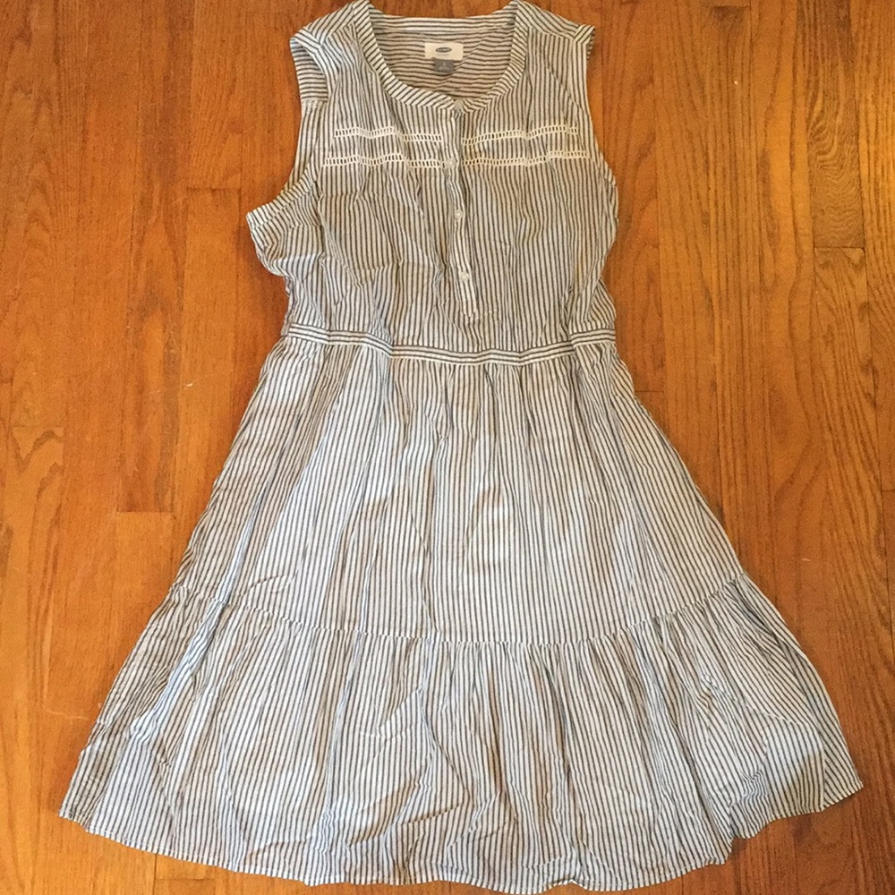 Old navy grey and white stripe dress